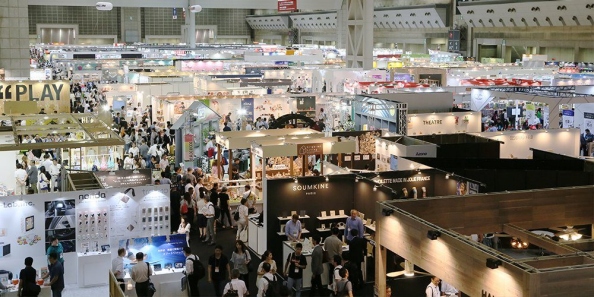 日本雜貨展GIFTEX TOKYO是日本領(lǐng)先的禮品、家居用品、文具、室內(nèi)設(shè)計(jì)用品、廚餐具廚具用品、時(shí)尚流行配飾、美容美保用品和嬰幼童用品的商務(wù)展會(huì)。 這是進(jìn)口商、批發(fā)商、零售商和來(lái)自世界各地的買(mǎi)家們進(jìn)行采購(gòu)和尋找OEM/ODM代工廠(chǎng)商的最佳場(chǎng)所。4月、6月、9月一年三屆開(kāi)展。